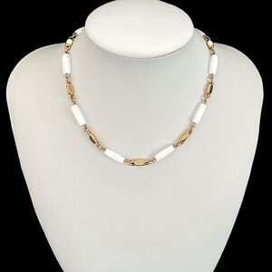 Vintage Crown Trifari Necklace Goldtone White Enamel & Lucite Retro 15.5”